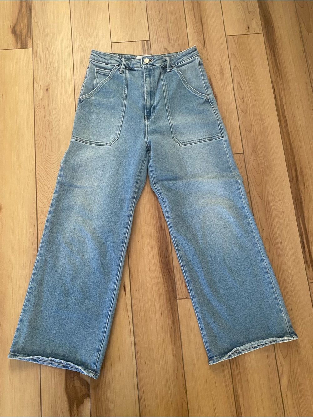Just Black Denim size 30 cropped straight leg Light Blue Wide Leg Women's Jeans